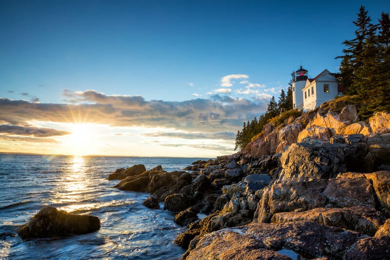 lighthouse at bar harbor in acadia national park