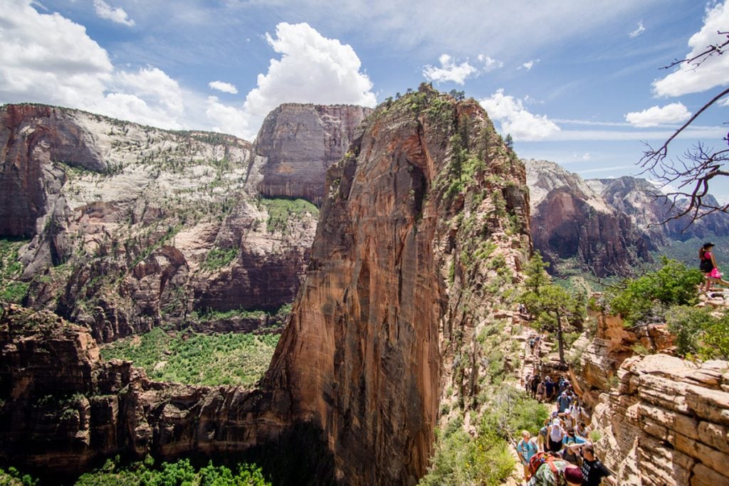 picture of heavy crowds which lead to permit system for angels landing hiking trail