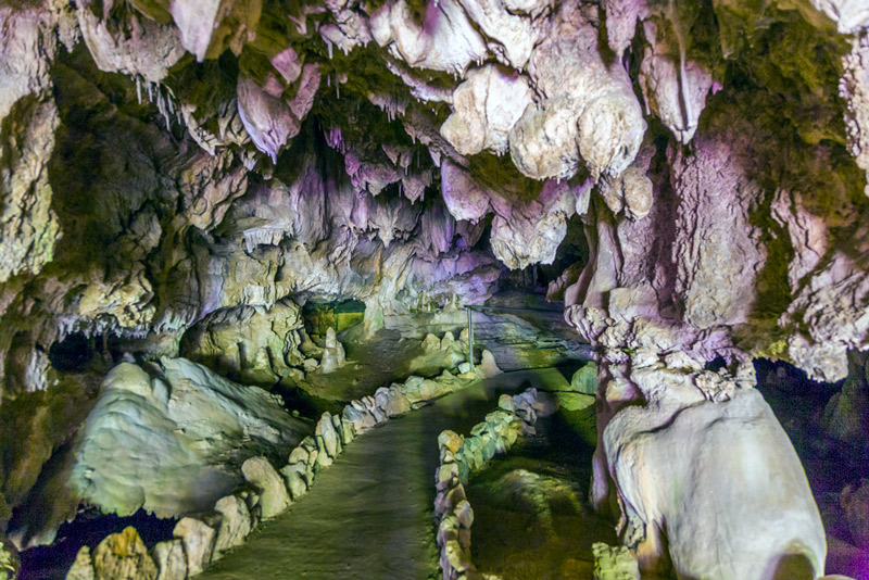 hiking through crystal cave in sequoia national park california