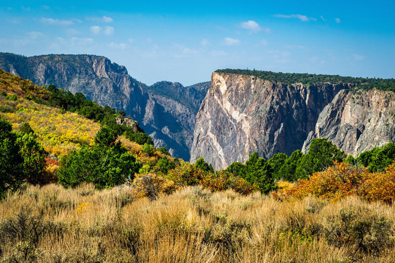 view from the trail to exclamation point