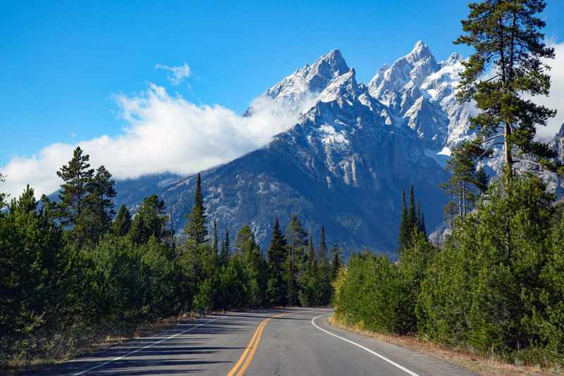 42 mile scenic drive loop in grand teton national park