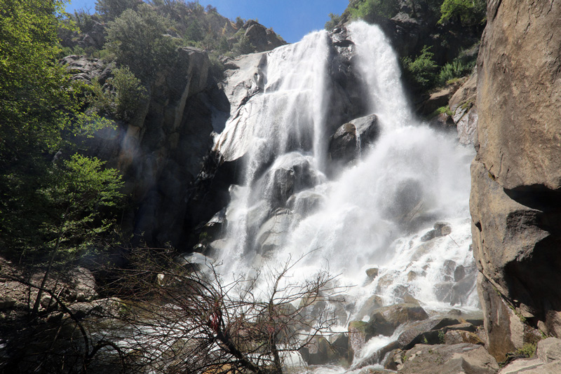 grizzly falls in kings canyon national park