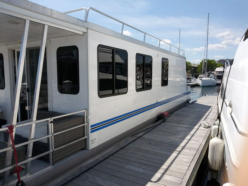 Tiny House Rentals In Massachusetts For The Perfect Summer Vacation (2022)