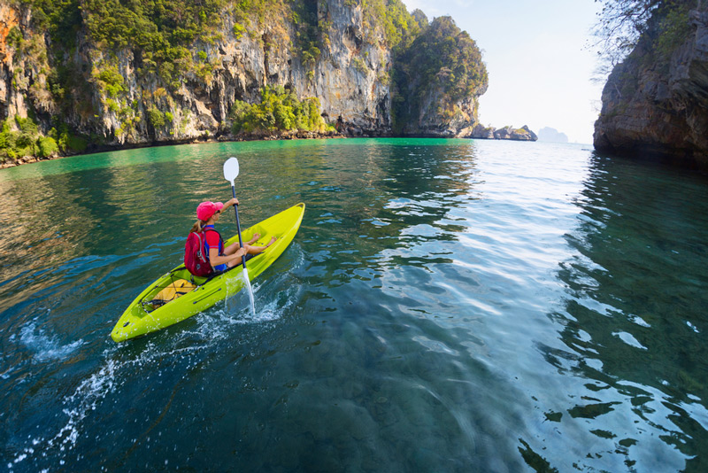 kayak vs canoe paddling