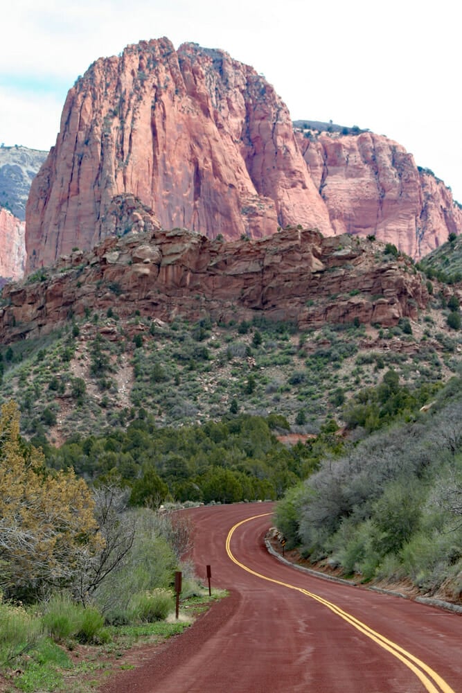 scenic drive through the kolob canyon in zion national park