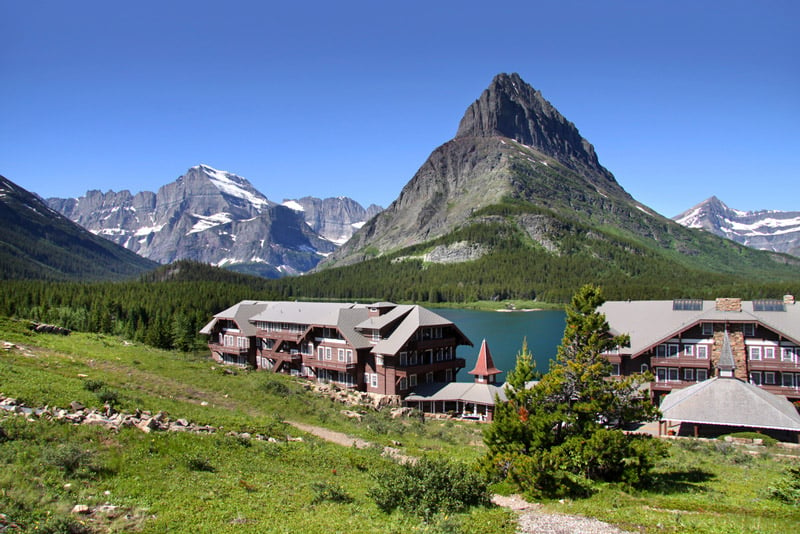 many glaciers hotel and resort in glacier national park montana
