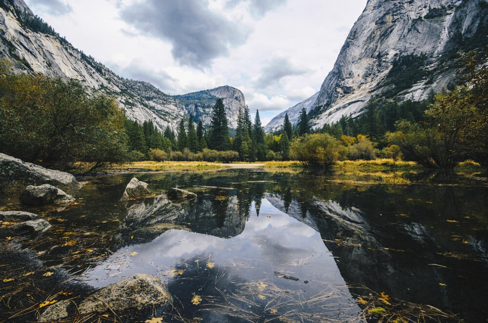 Hiking to mirror lake in Yosemite National Park, California
