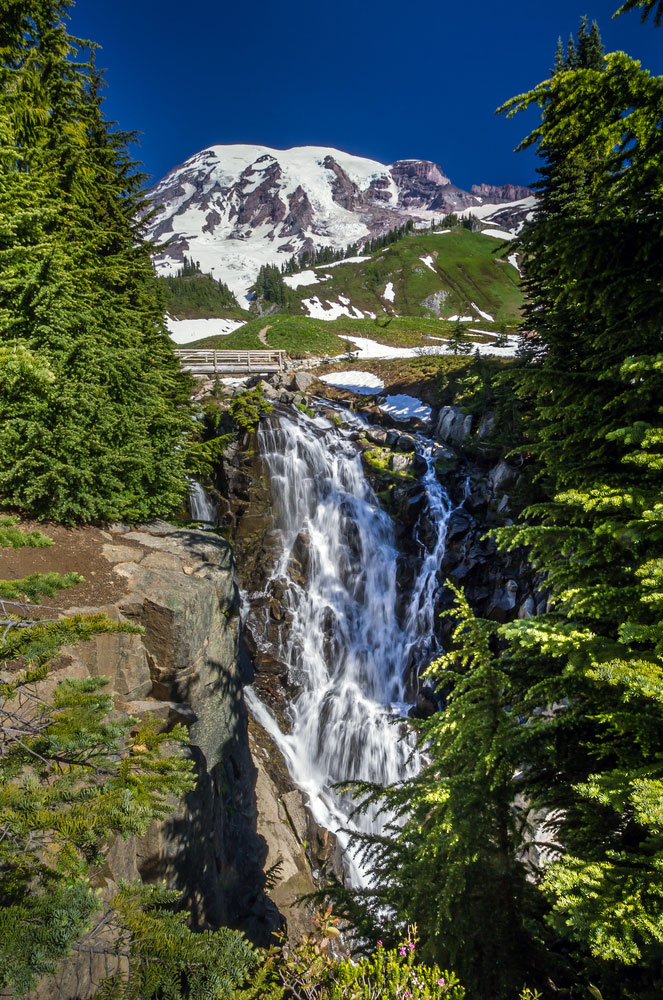 myrtle falls at mount rainier national park