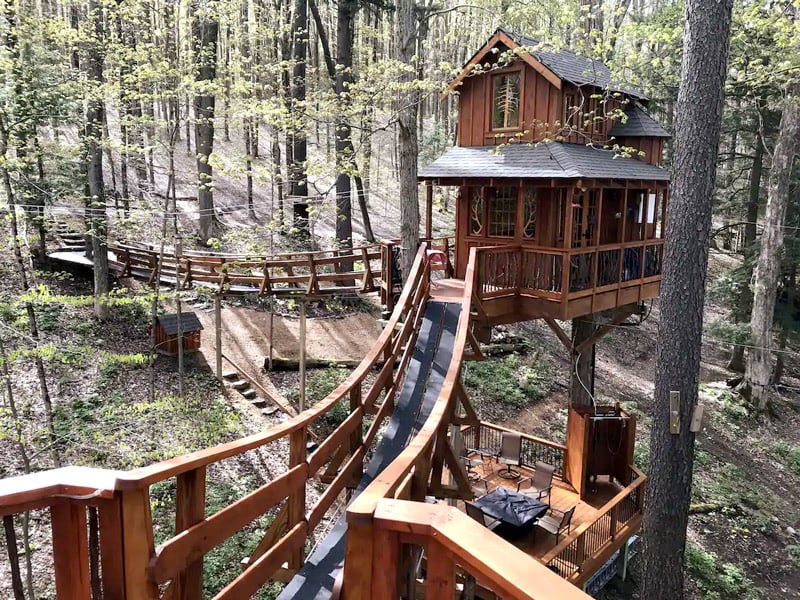new york luxury camping rental in a treehouse cabin