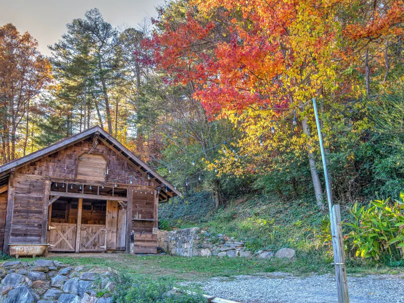 luxury camping in a tiny home in the north carolina mountains