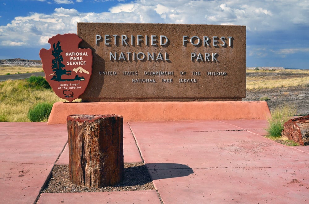 entrance to petrified forest national park arizona