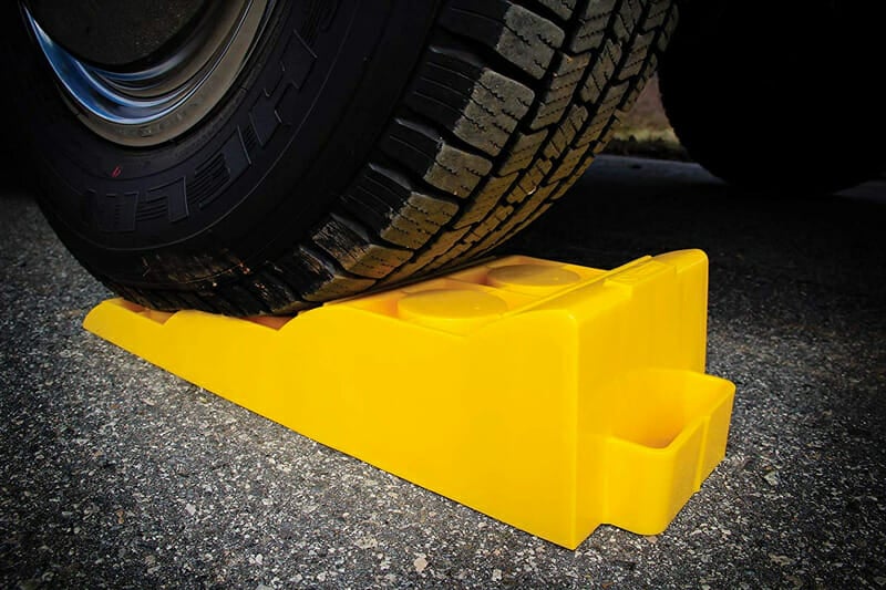 rv and camper leveler ramp