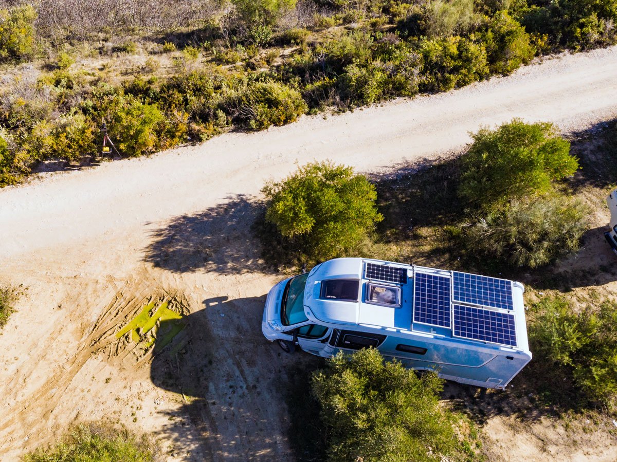 solar panel kit installed on the roof of an rv motorhome