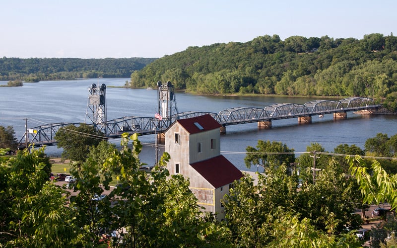 bridge over st croix national waterway and river