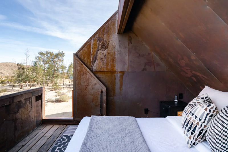 stargazing and glamping cabin near joshua tree national park