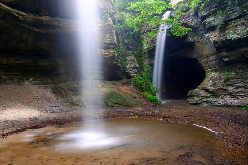 Tonti Canyon Falls in Starved Rock State Park in Northern Illionis