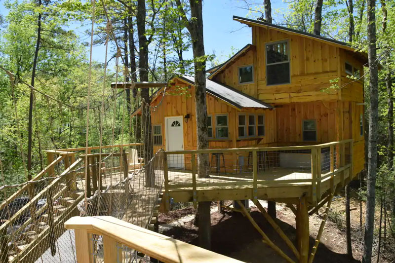 tennessee glamping treehouse rental