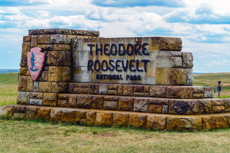 entrance to theodore roosevelt national park