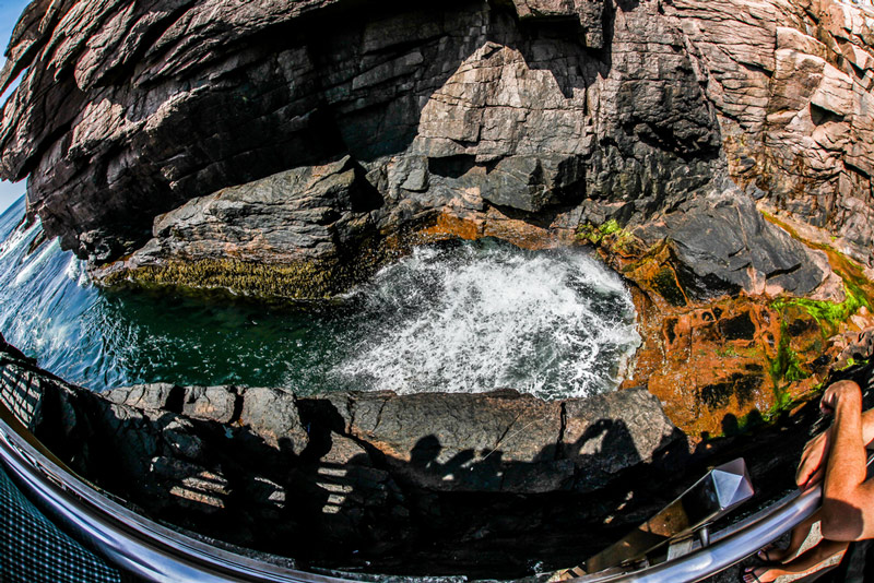 thunder hole in acadia national park maine