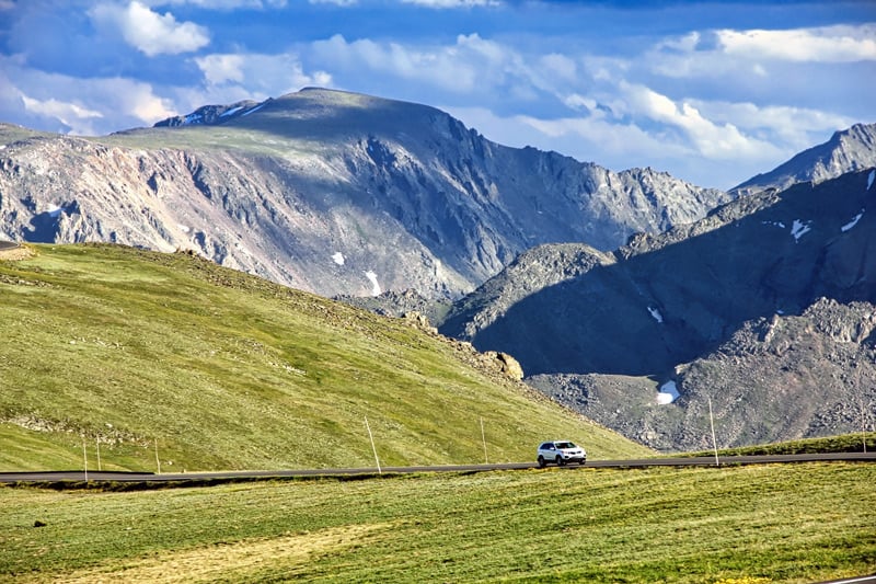 driving up trail ridge road in rocky mountain national park colorado