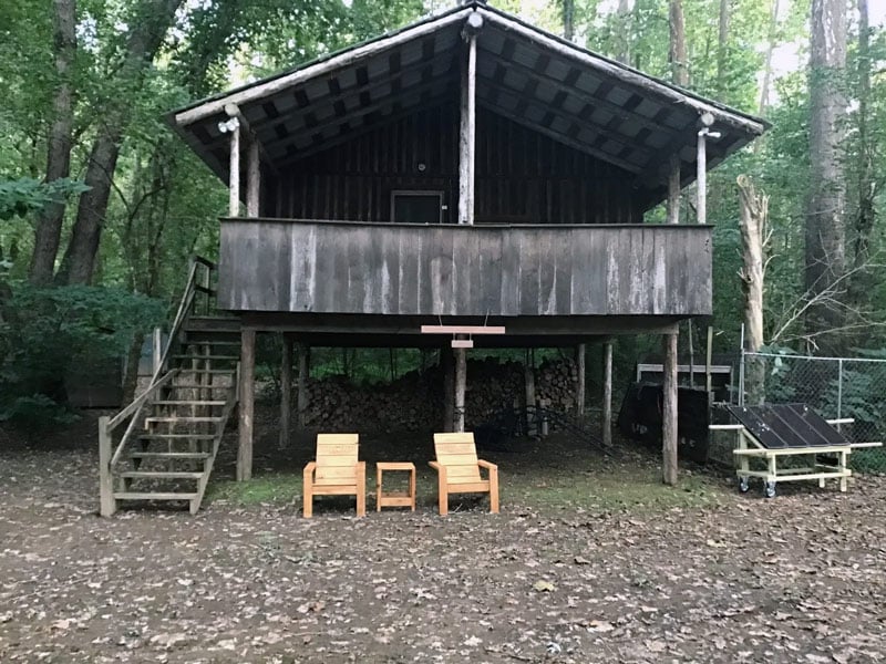 water front treehouse cabin rental on the lake in virginia