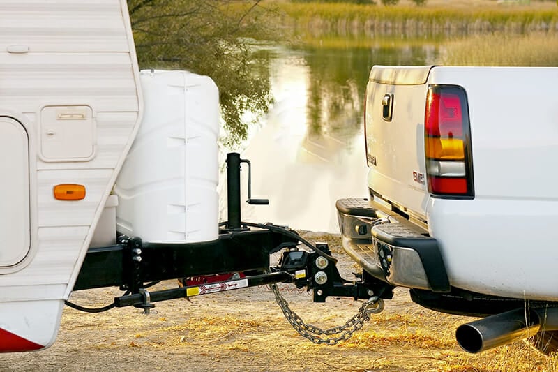 towing a travel trailer with a weight distribution hitch system