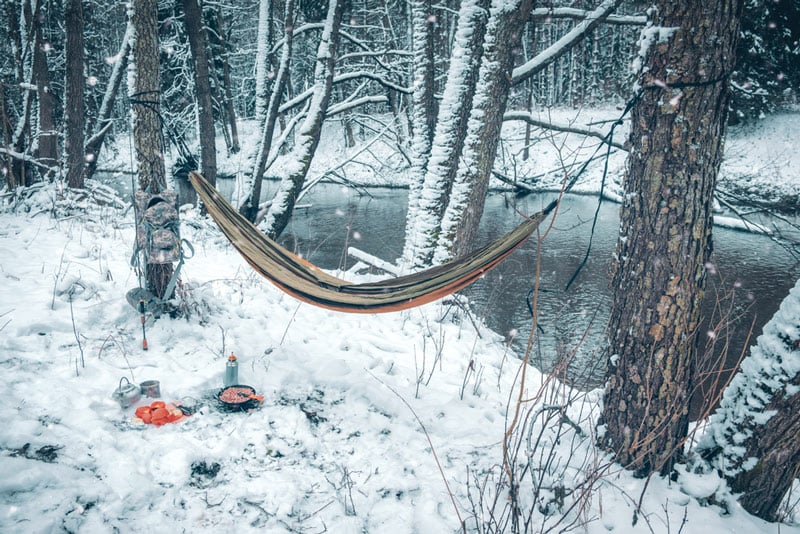 winter hammock camping without an underquilt